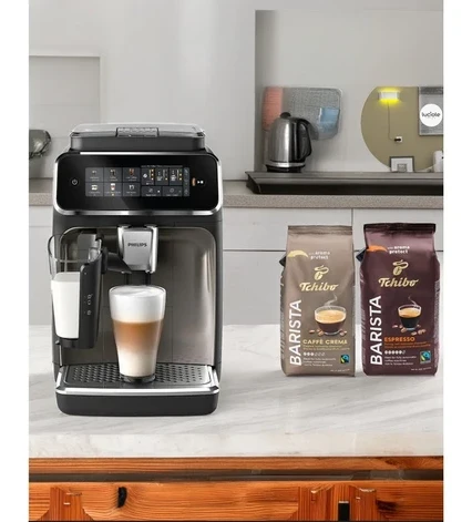 Philips Tam Otomatik LatteGo Espresso Makinesi, 3300 Serisi, SilentBrew Teknolojisi, Taze Öğütülmüş Çekirdeklerden Aromatik Kahve 6 Sıcak ve Soğuk İçecek 2Kg