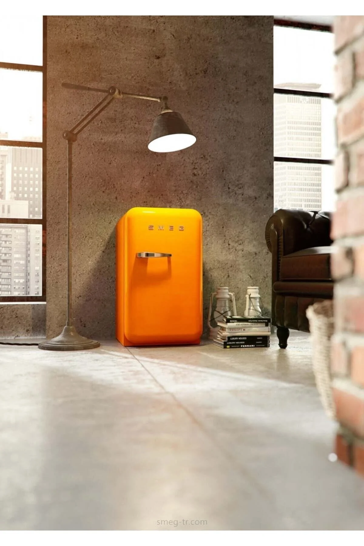 Smeg 50’S Style Retro Mini Buzdolabı FAB5ROR Sağ Kapı